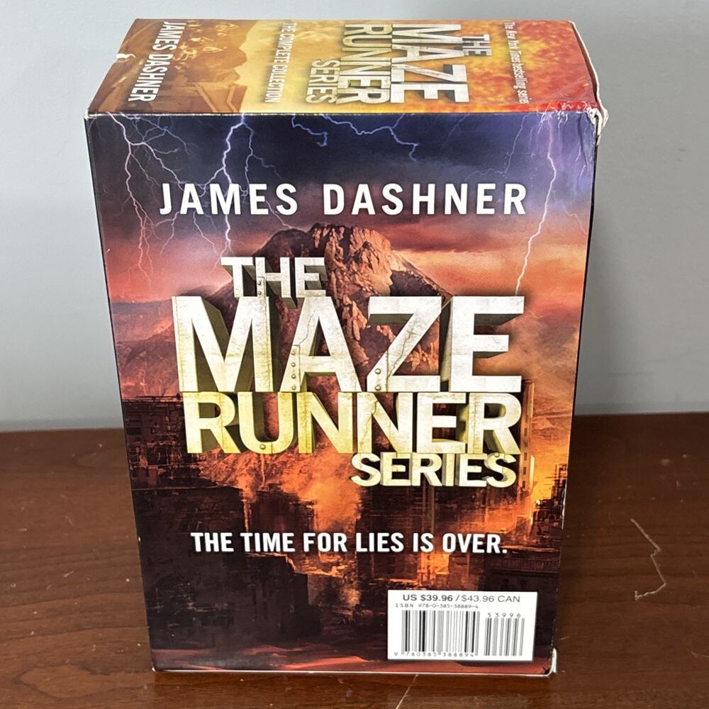 The Maze Runner Series by James Dashner 4 Paperbacks Boxed Set - Picture 4 of 11